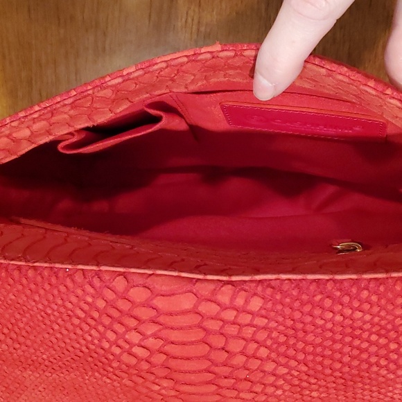 Cashhimi snake embossed suede bag - Picture 12 of 14